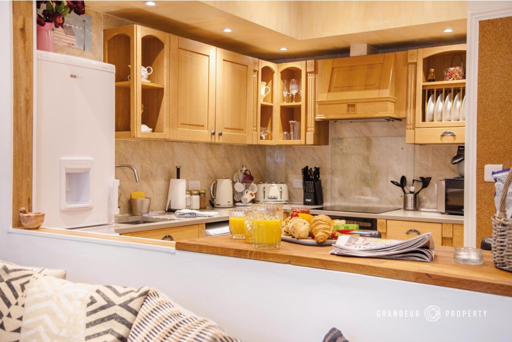 Treetop Suite By Grandeur Property Bournemouth Exteriör bild